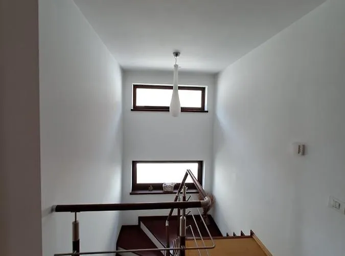 Casa 1 * Бухарест