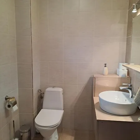 Casa 1 Бухарест